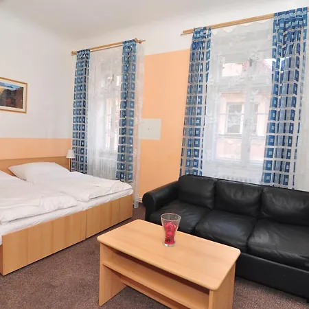 Ritchie's & Hostal