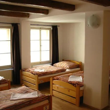 Ritchie's & Hostel Prag